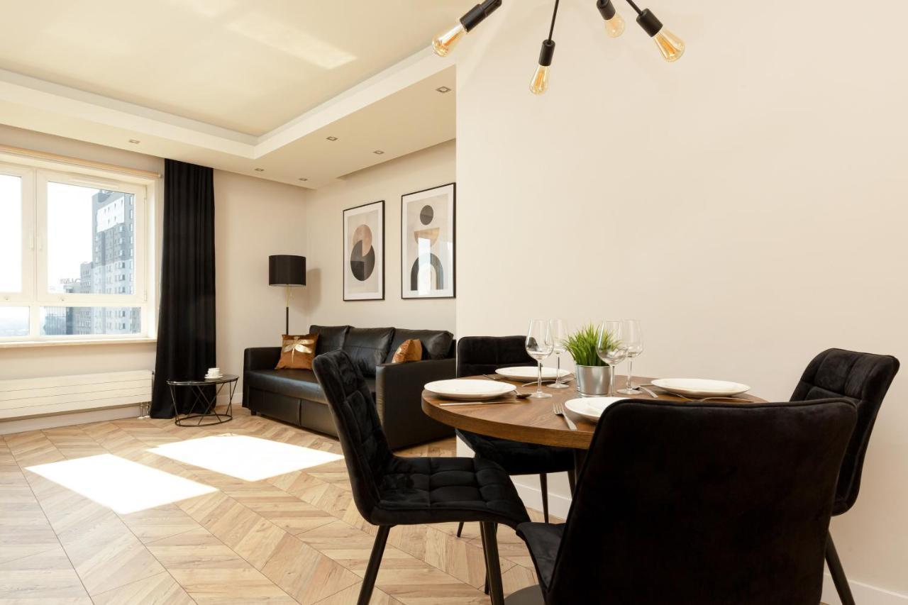 Platinum Towers Apartment With Parking By Renters Prestige Warschau Exterior foto