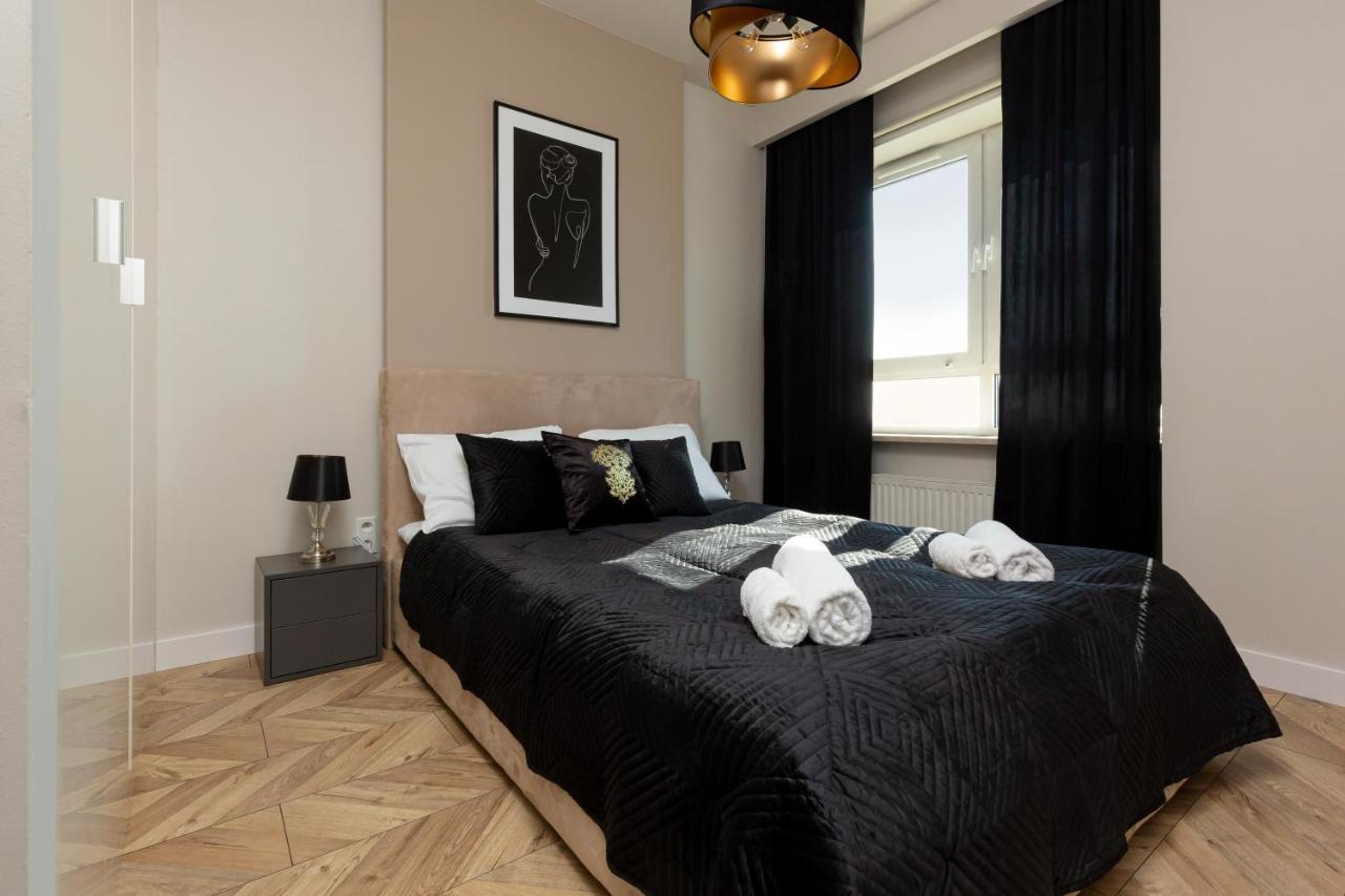 Platinum Towers Apartment With Parking By Renters Prestige Warschau Exterior foto